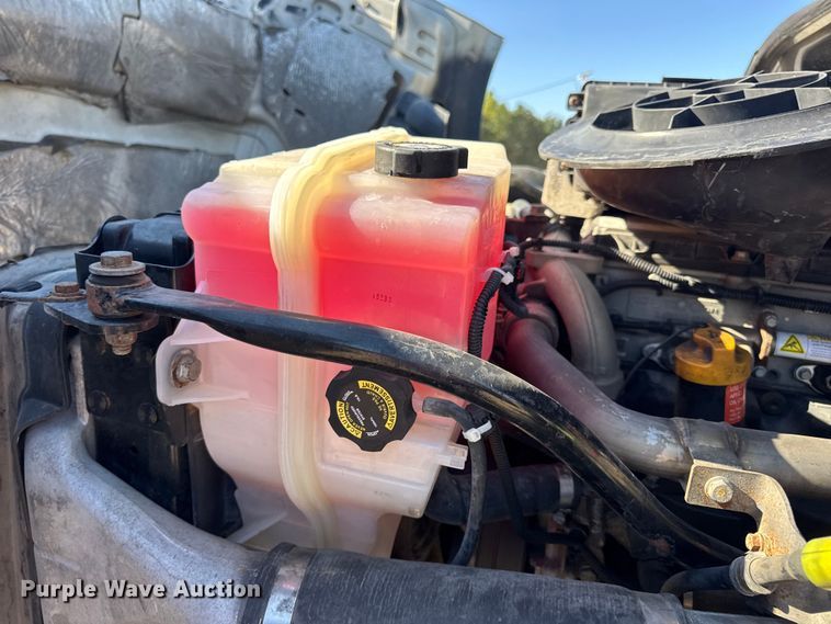 image for item DW3494 2017 Freightliner Cascadia semi truck