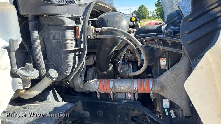 image for item DW3494 2017 Freightliner Cascadia semi truck