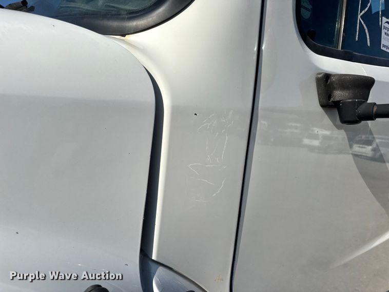 image for item DW3496 2015 Freightliner Business Class M2 semi truck