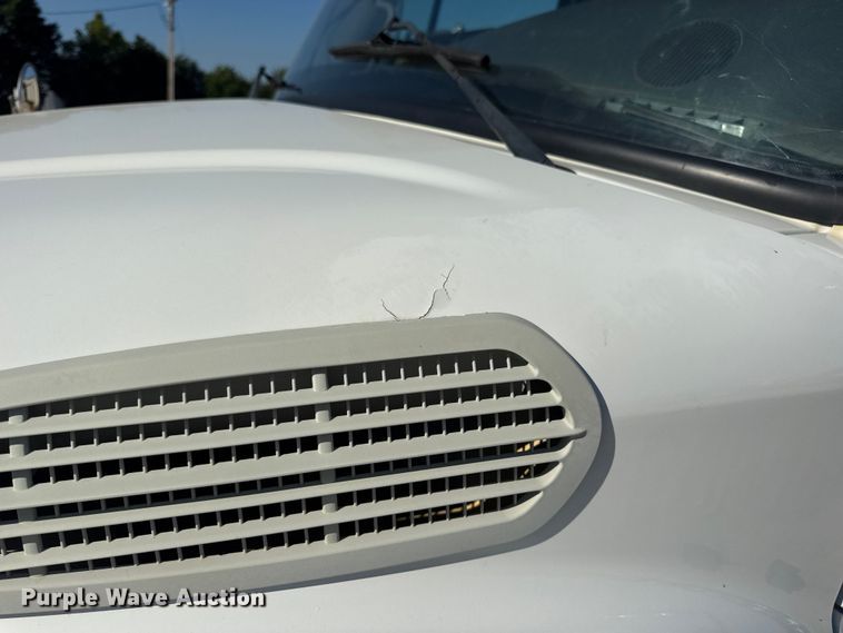 image for item DW3496 2015 Freightliner Business Class M2 semi truck