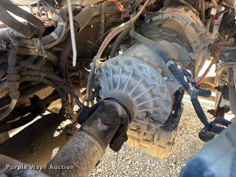 image for item DW3496 2015 Freightliner Business Class M2 semi truck