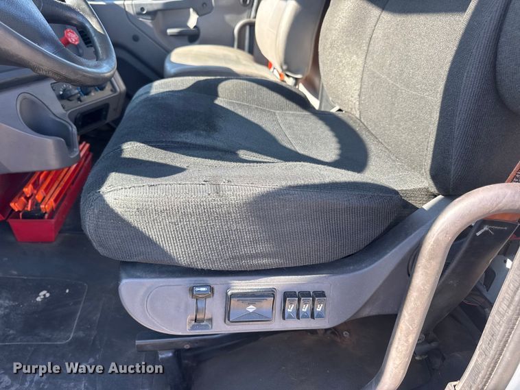 image for item DW3496 2015 Freightliner Business Class M2 semi truck