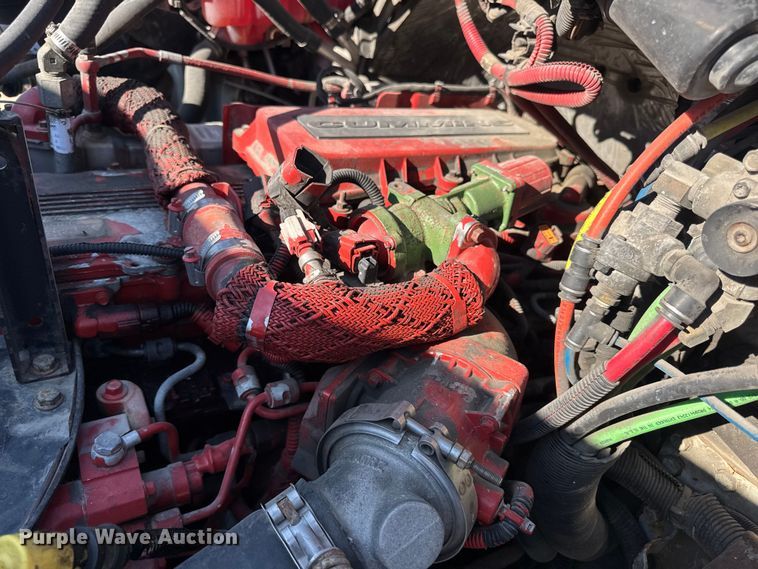 image for item DW3496 2015 Freightliner Business Class M2 semi truck