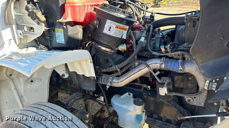 image for item DW3496 2015 Freightliner Business Class M2 semi truck