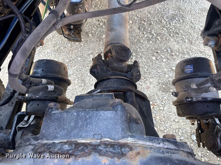 image for item DW3498 2017 Freightliner Cascadia semi truck