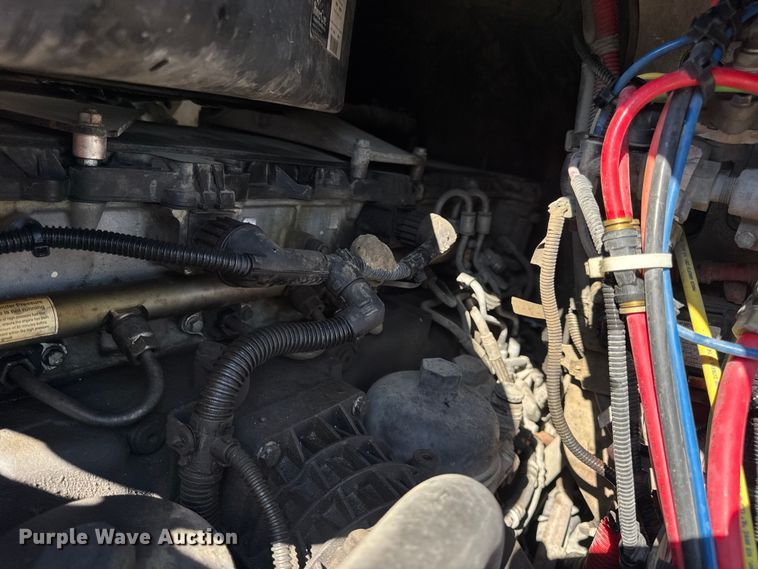 image for item DW3498 2017 Freightliner Cascadia semi truck