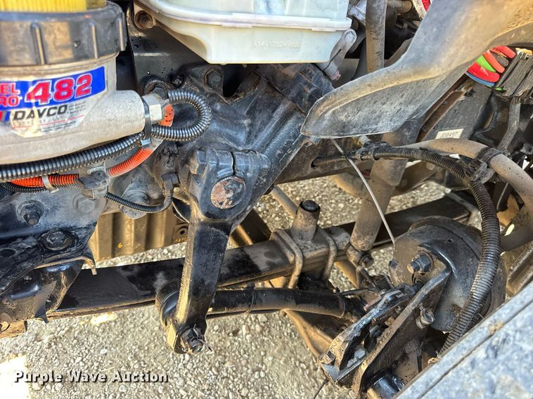 image for item DW3498 2017 Freightliner Cascadia semi truck