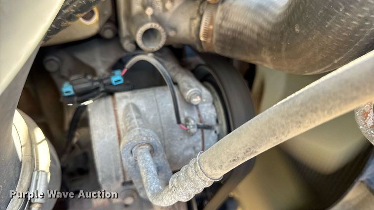 image for item DW3498 2017 Freightliner Cascadia semi truck