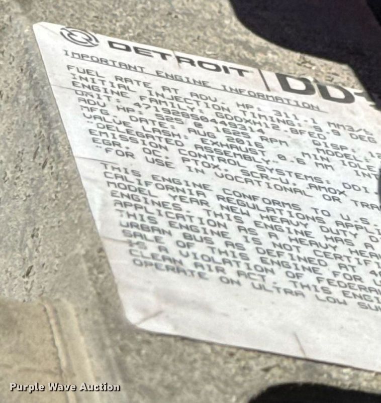 image for item DW3498 2017 Freightliner Cascadia semi truck