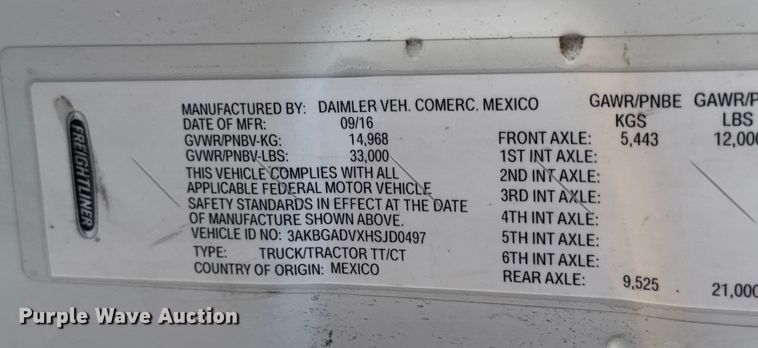 image for item DW3498 2017 Freightliner Cascadia semi truck