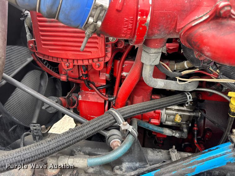 image for item DW6501 2008 International 9200i semi truck