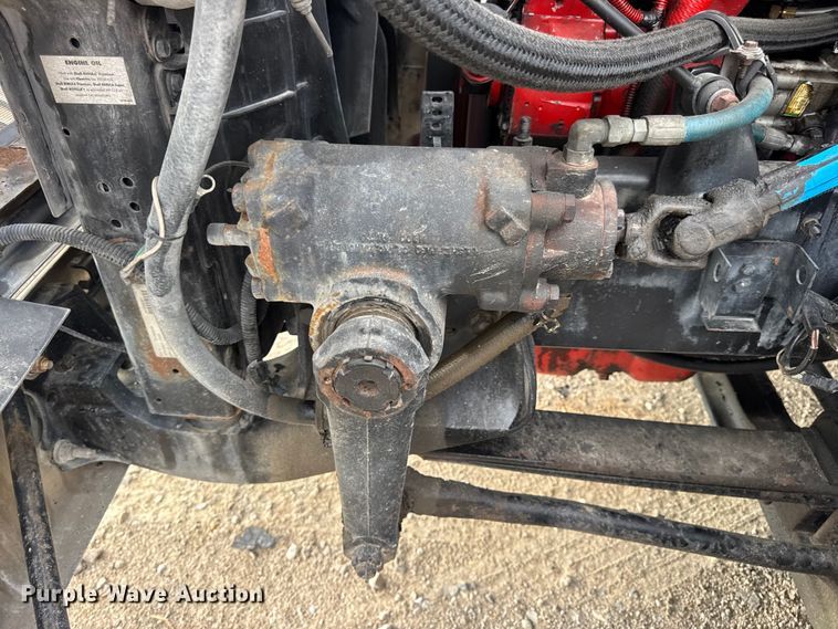 image for item DW6501 2008 International 9200i semi truck