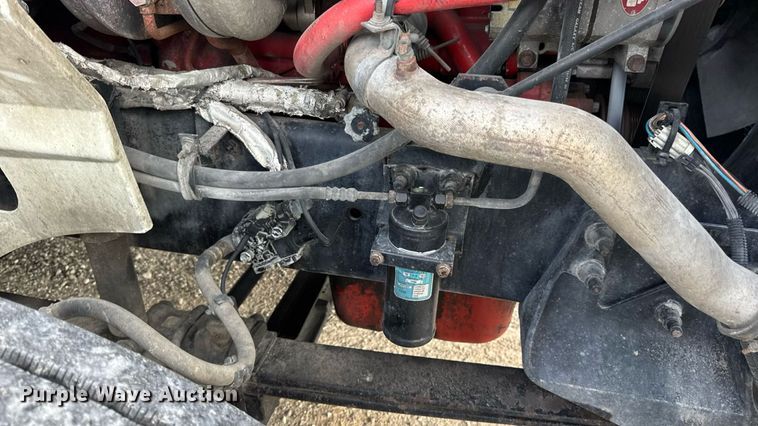 image for item DW6501 2008 International 9200i semi truck