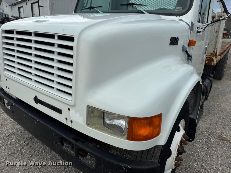 image for item DW6502 1997 International 4900 rollback truck