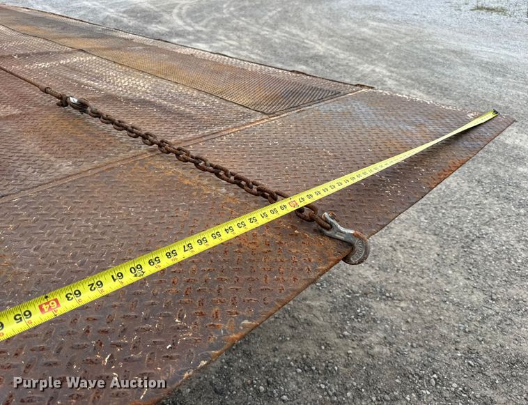 image for item DW6502 1997 International 4900 rollback truck