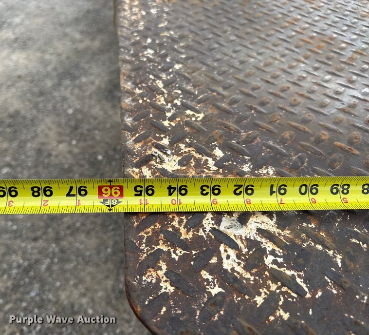 image for item DW6502 1997 International 4900 rollback truck