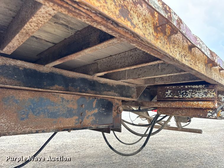 image for item DW6502 1997 International 4900 rollback truck