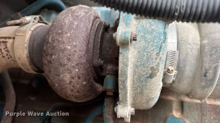 image for item DW6502 1997 International 4900 rollback truck