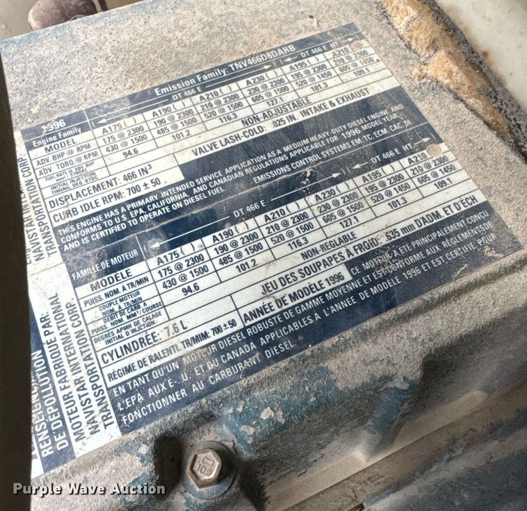 image for item DW6502 1997 International 4900 rollback truck