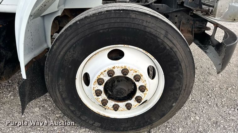 image for item DW6502 1997 International 4900 rollback truck