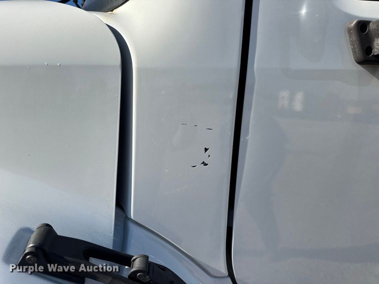 image for item DW6530 2015 Freightliner M2 semi truck