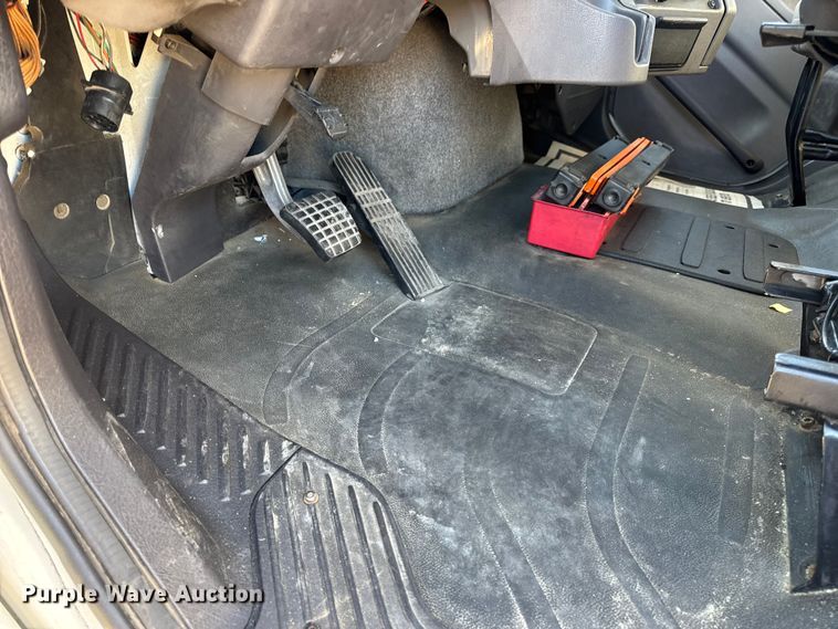 image for item DW6530 2015 Freightliner M2 semi truck