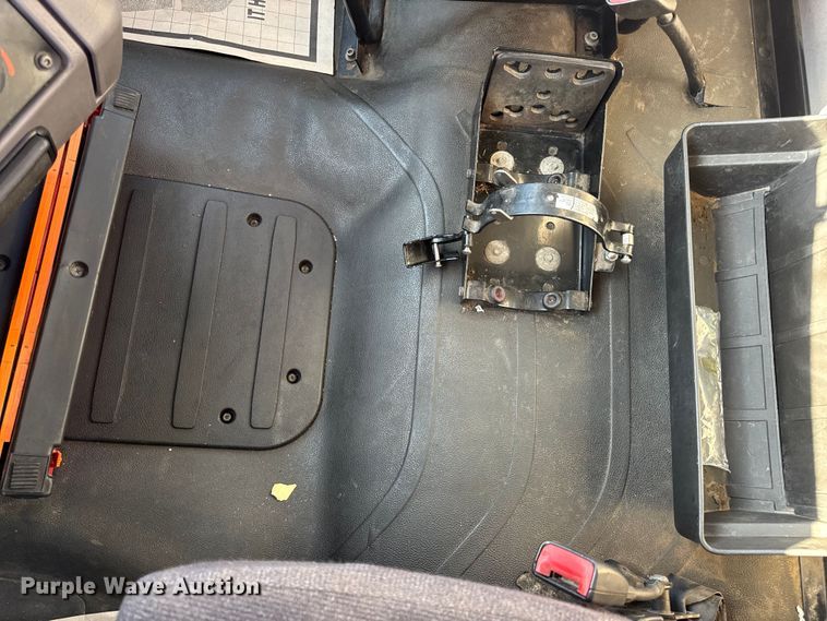 image for item DW6530 2015 Freightliner M2 semi truck