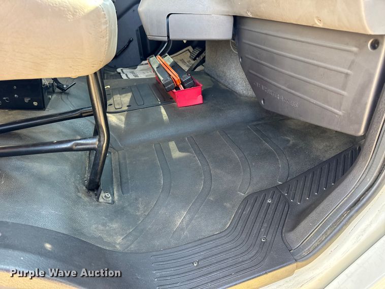 image for item DW6530 2015 Freightliner M2 semi truck