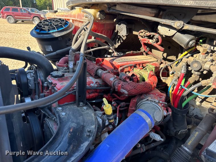 image for item DW6530 2015 Freightliner M2 semi truck