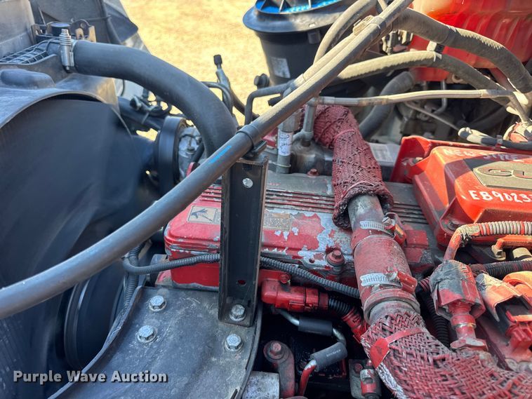 image for item DW6530 2015 Freightliner M2 semi truck