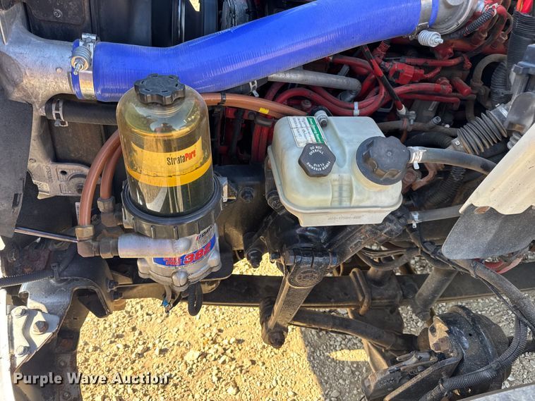 image for item DW6530 2015 Freightliner M2 semi truck