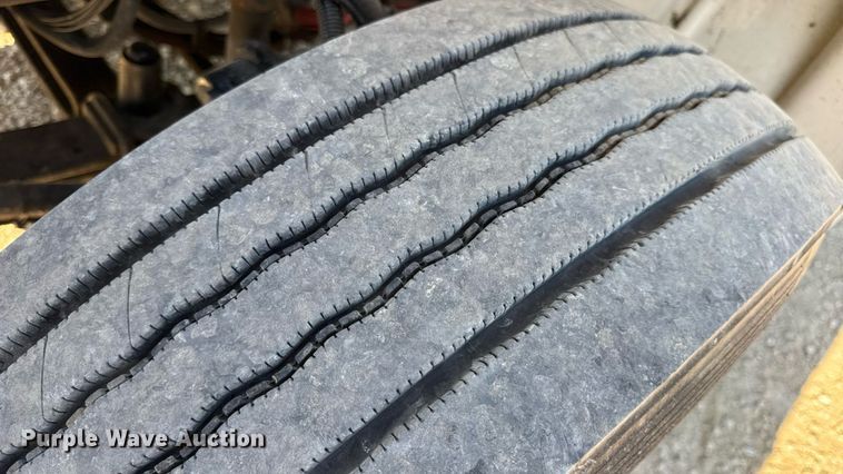 image for item DW6530 2015 Freightliner M2 semi truck