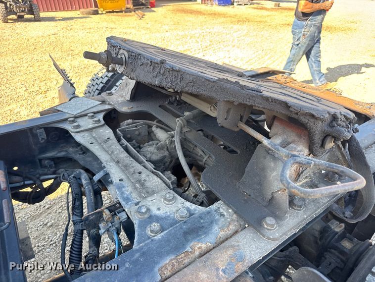 image for item DW6531 2014 Freightliner Business Class M2 semi truck