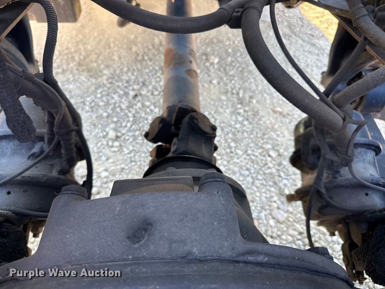 image for item DW6531 2014 Freightliner Business Class M2 semi truck