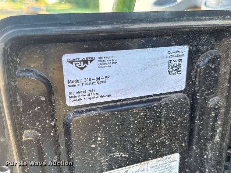 image for item DW6532 2020 Kenworth T680 Semi Truck