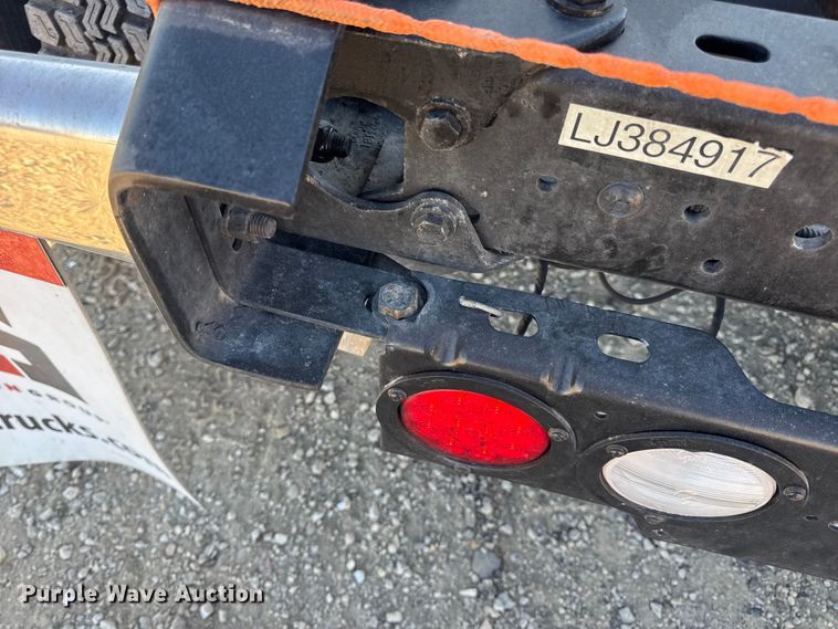 image for item DW6532 2020 Kenworth T680 Semi Truck