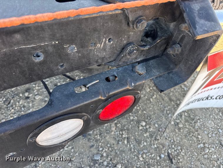 image for item DW6532 2020 Kenworth T680 Semi Truck