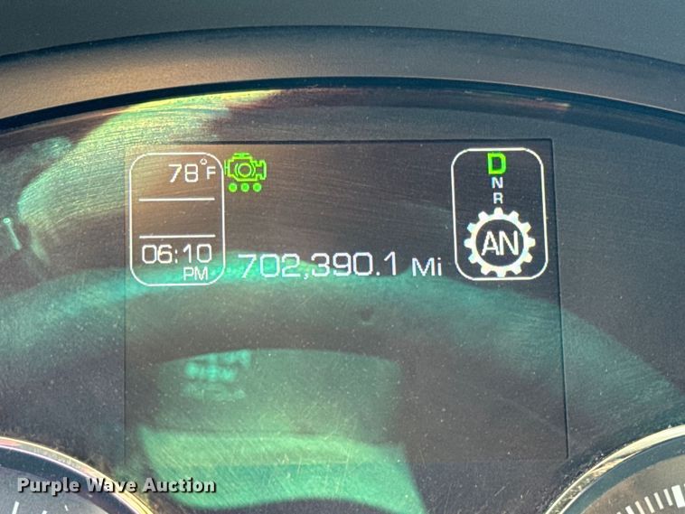 image for item DW6532 2020 Kenworth T680 Semi Truck