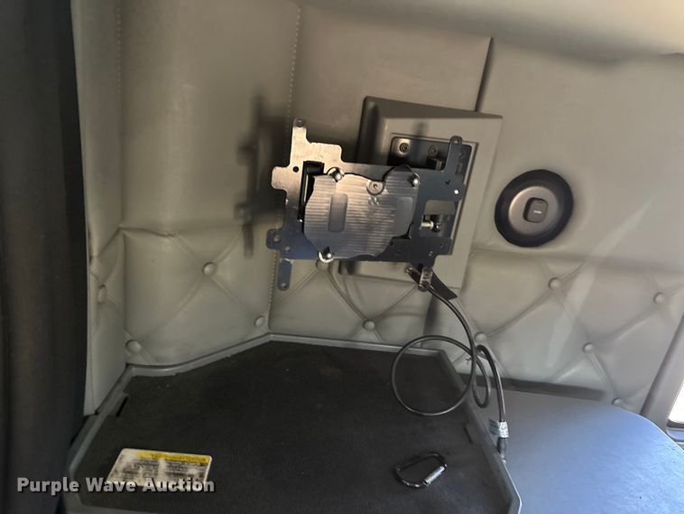 image for item DW6532 2020 Kenworth T680 Semi Truck