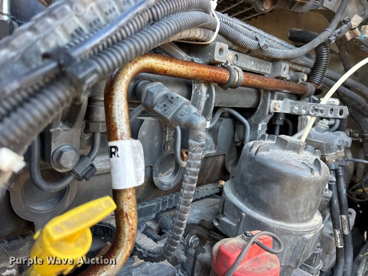 image for item DW6532 2020 Kenworth T680 Semi Truck