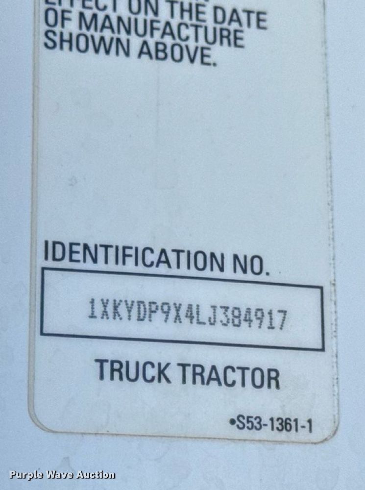 image for item DW6532 2020 Kenworth T680 Semi Truck