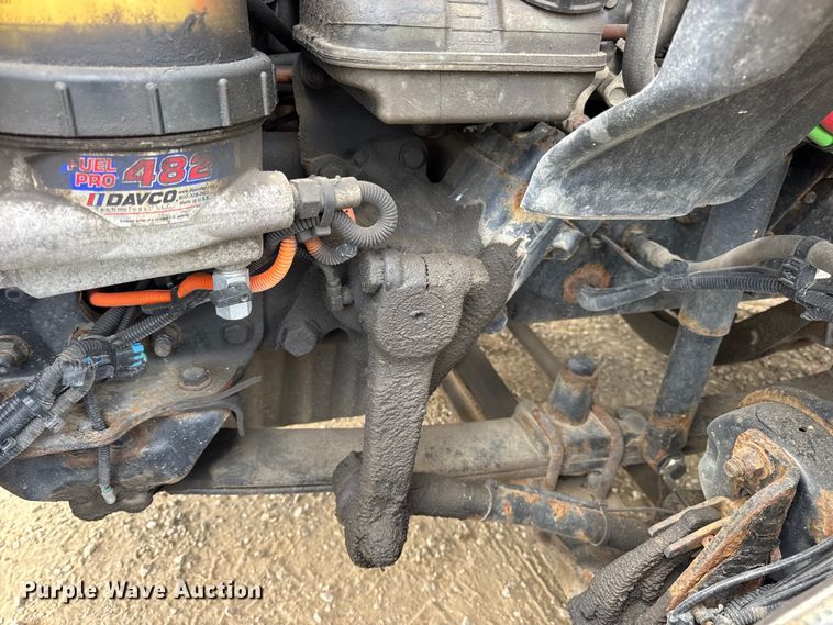 image for item DW6534 2014 Freightliner Cascadia semi truck