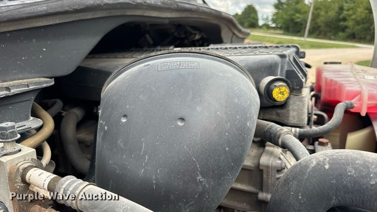 image for item DW6534 2014 Freightliner Cascadia semi truck