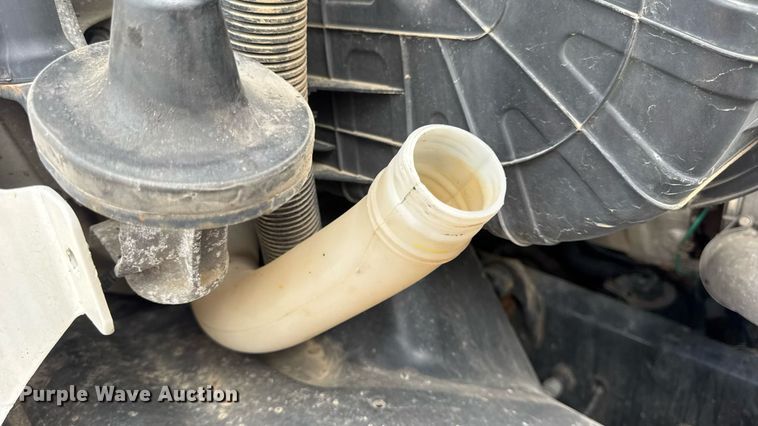 image for item DW6534 2014 Freightliner Cascadia semi truck