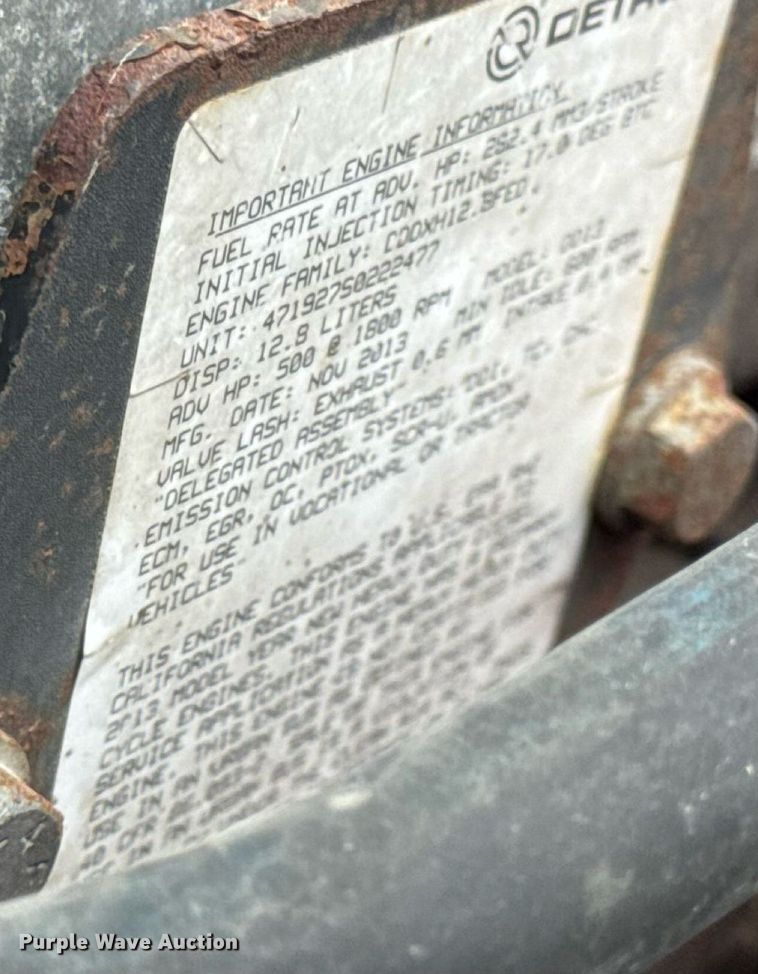 image for item DW6534 2014 Freightliner Cascadia semi truck