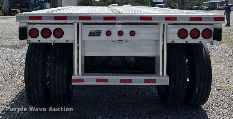 image for item DW7224 2014 East BST flatbed trailer