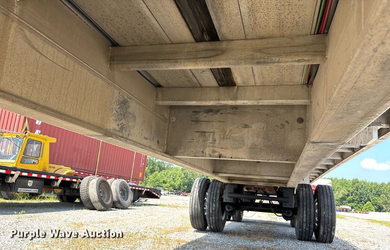 image for item DW7224 2014 East BST flatbed trailer