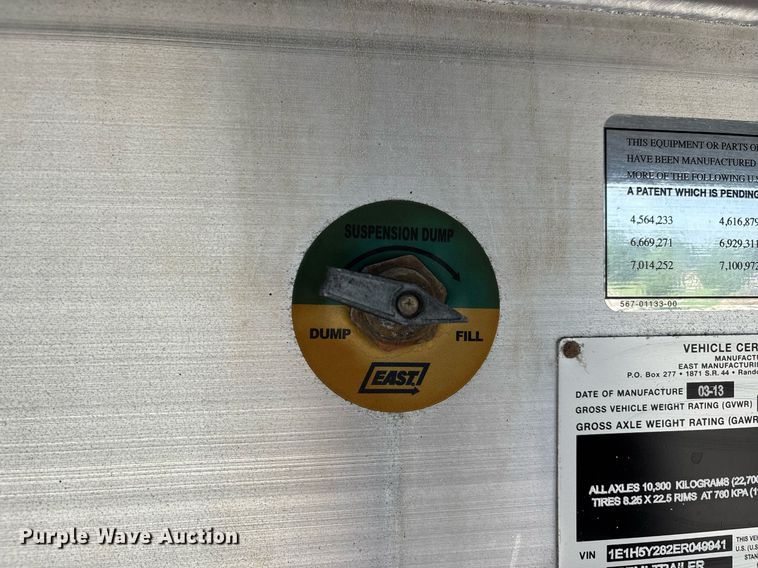 image for item DW7224 2014 East BST flatbed trailer