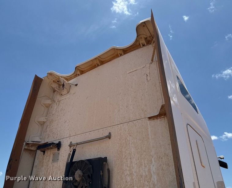 image for item DX5583 2014 Kenworth T680 semi truck