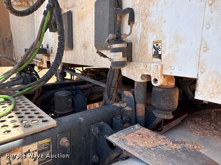 image for item DX5583 2014 Kenworth T680 semi truck